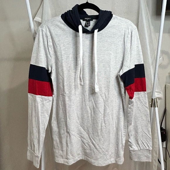 Forever 21 sweater with hood - Picture 1 of 3